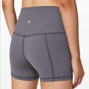 NWOT Lulu Lemon Align 4” Shorts